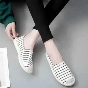 Saraastyle Fashion Stripe Pattern Design Women Round-Toe Casual Espadrilles Shoes