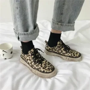 Saraastyle Women Fashion Leopard Printing Flat Sneakers