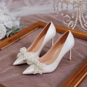 Saraastyle Women Fashion Sexy Pointed Satin Pearl Pointed Toe Shoes