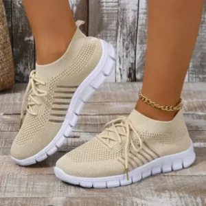 Saraastyle Women Casual Plus Size Solid Color Mesh Breathable Flat Sneakers