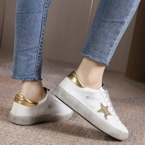 Saraastyle Women Fashion Casual Plus Size Star Round Toe Sneakers