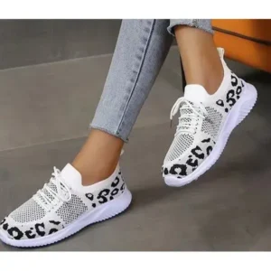 Saraastyle Women Fashion Plus Size Spotted Mesh Breathable Round Toe Sneakers