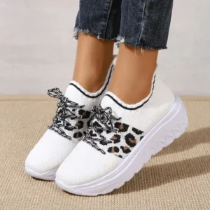 Saraastyle Women Fashion Round Toe Platform Round Toe Flat Front Lace Up Sneakers